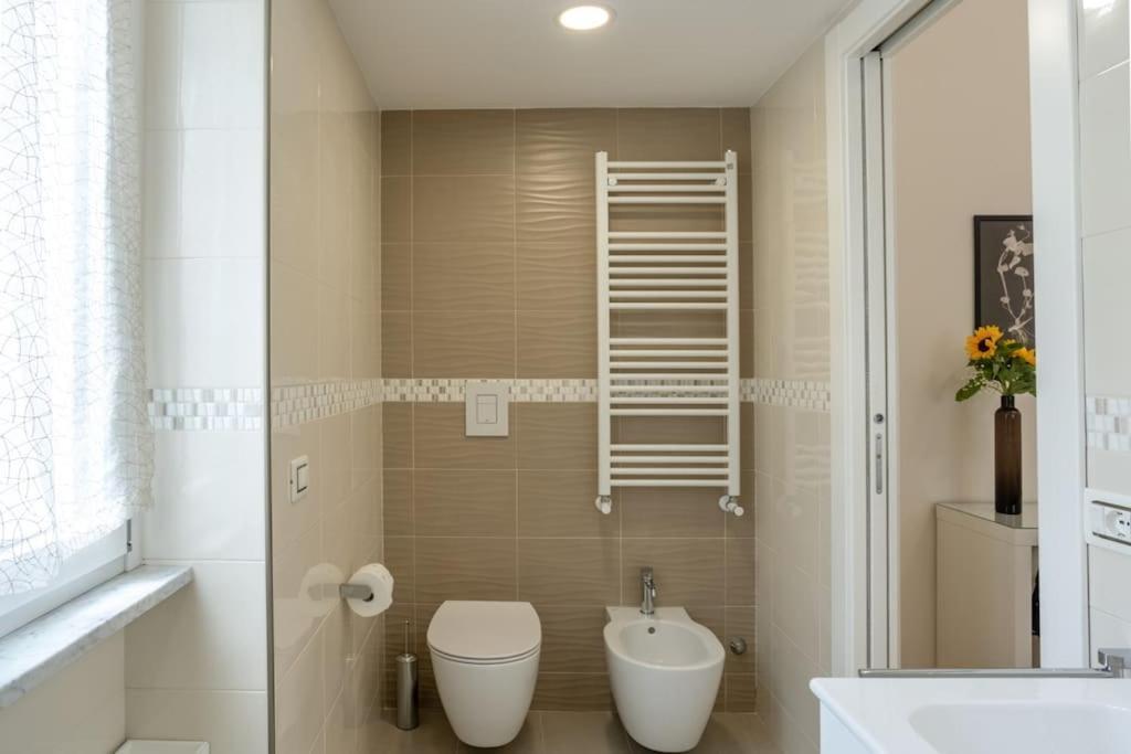 Pisacane Suite Salerno Buitenkant foto