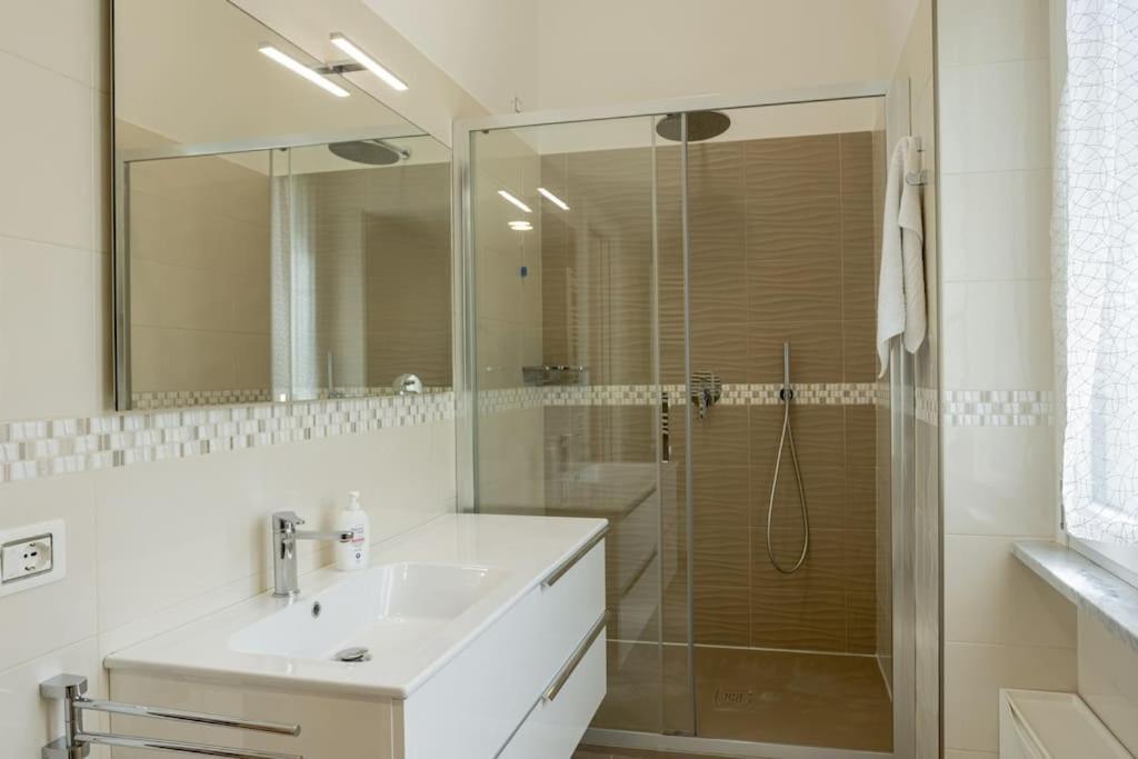 Pisacane Suite Salerno Buitenkant foto